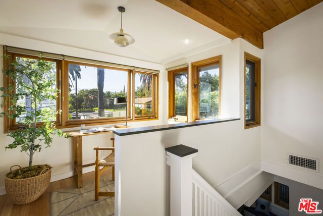 1632 Maltman Avenue, Los Angeles, CA 90026