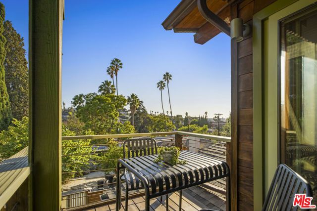 1632 Maltman Avenue, Los Angeles, CA 90026