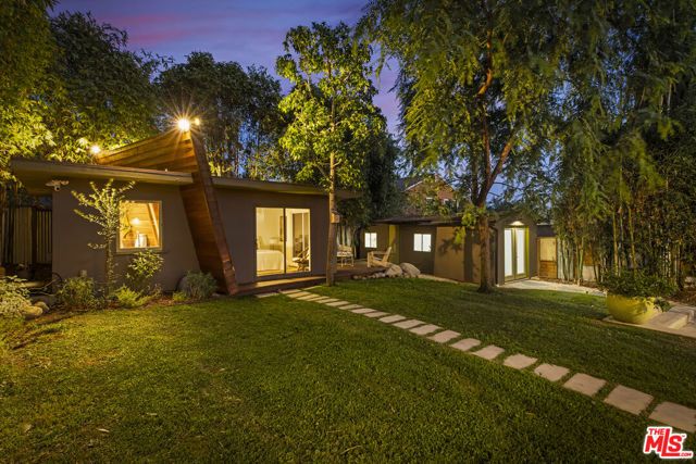 1632 Maltman Avenue, Los Angeles, CA 90026