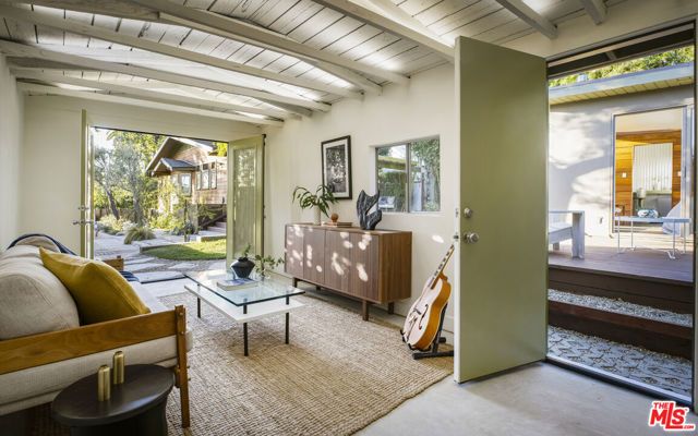 1632 Maltman Avenue, Los Angeles, CA 90026