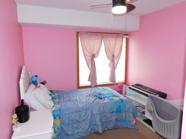 6691 13th St Circle N, Oakdale, MN 55128