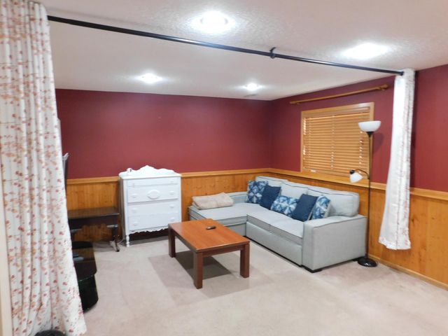 6691 13th St Circle N, Oakdale, MN 55128