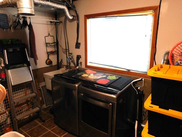 6691 13th St Circle N, Oakdale, MN 55128