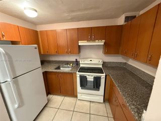 4732 SW 33rd Ave 103, Dania Beach, FL 33312