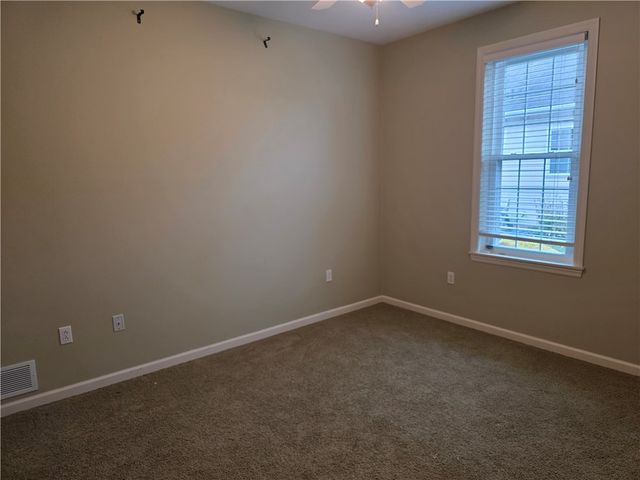 214 Denali Dr, Unity Twp, PA 15650