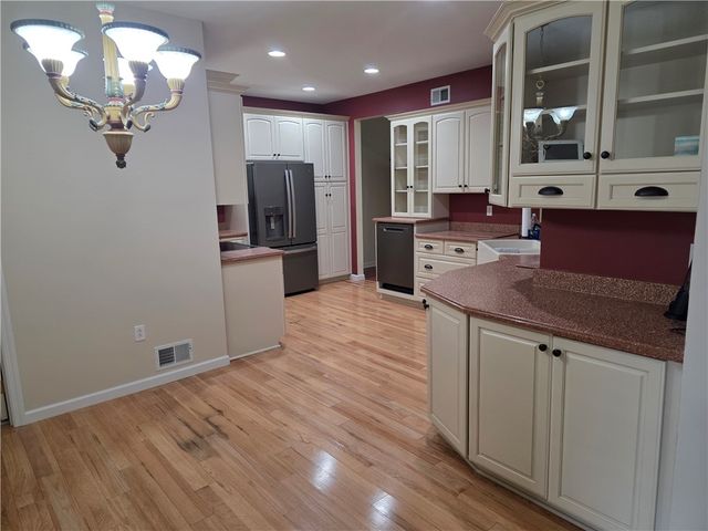 214 Denali Dr, Unity Twp, PA 15650