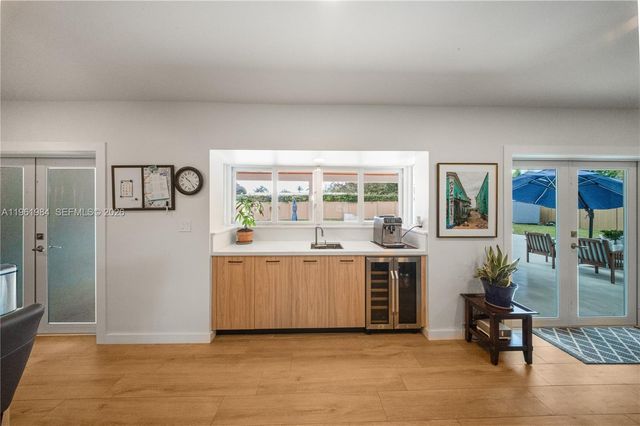 10880 SW 120th St, Miami, FL 33176