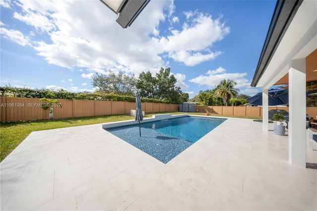 10880 SW 120th St, Miami, FL 33176