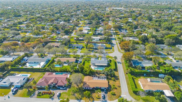 10880 SW 120th St, Miami, FL 33176