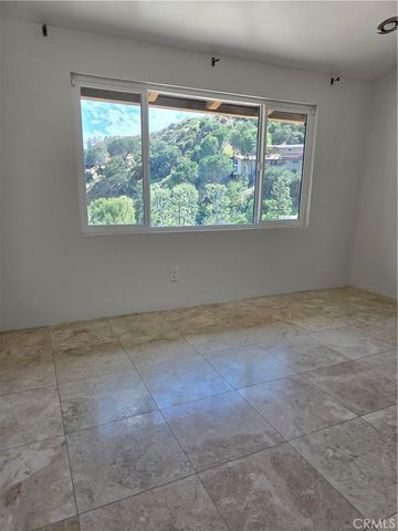 1340 Hillside, Glendale, CA 91208