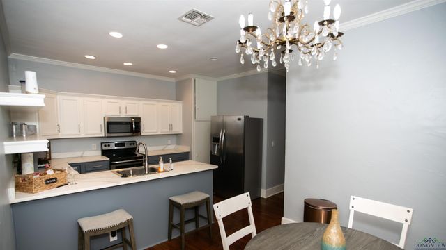 216 W Austin St, Jefferson, TX 75657