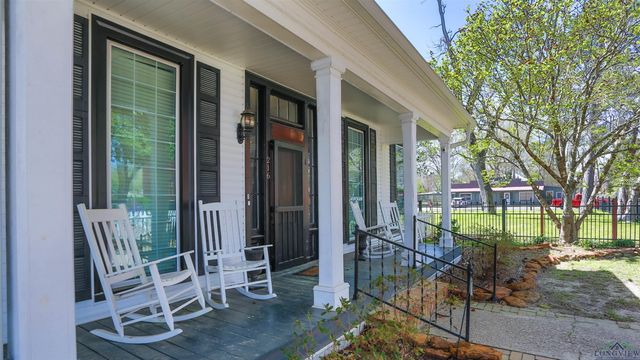 216 W Austin St, Jefferson, TX 75657