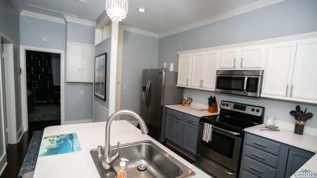 216 W Austin St, Jefferson, TX 75657