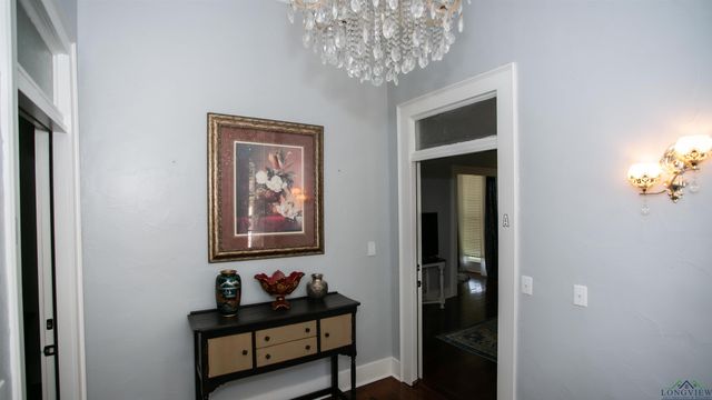 216 W Austin St, Jefferson, TX 75657