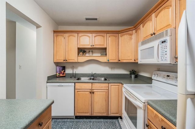2700 BAYSHORE BOULEVARD 3205, Dunedin, FL 34698
