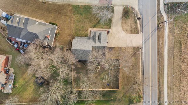 3112 W Berwick Street, Claremore, OK 74017