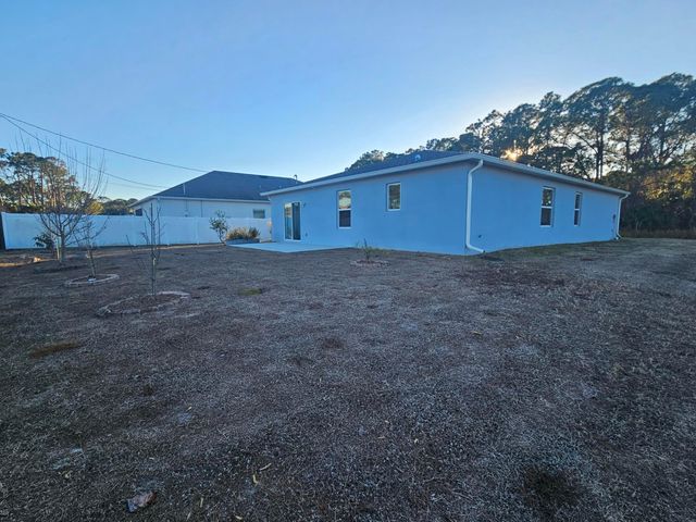 261 Wisteria Avenue NW, Palm Bay, FL 32907