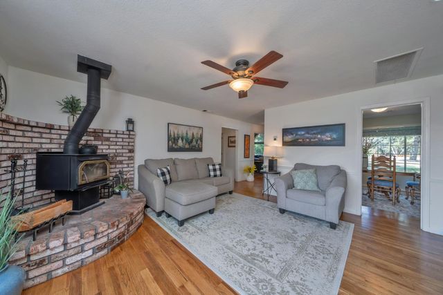 4929 Escondito Ct, Camino, CA 95709