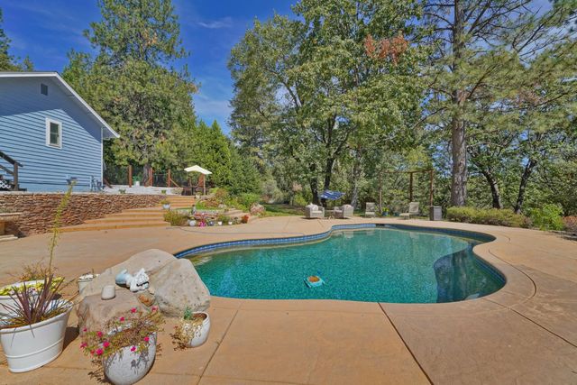 4929 Escondito Ct, Camino, CA 95709
