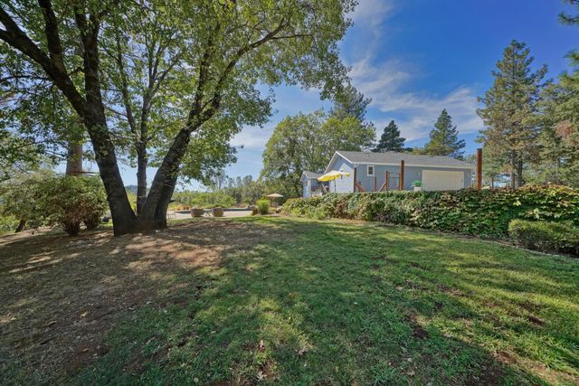 4929 Escondito Ct, Camino, CA 95709