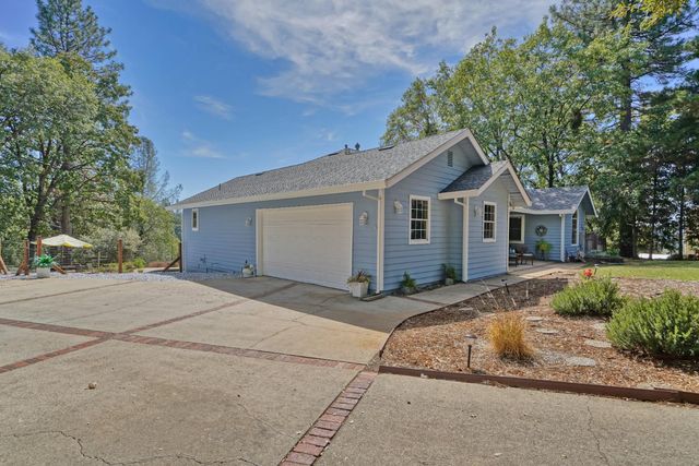4929 Escondito Ct, Camino, CA 95709