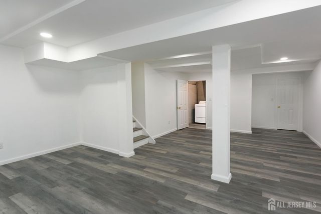 7 Cactus Court, Edison, NJ 08820