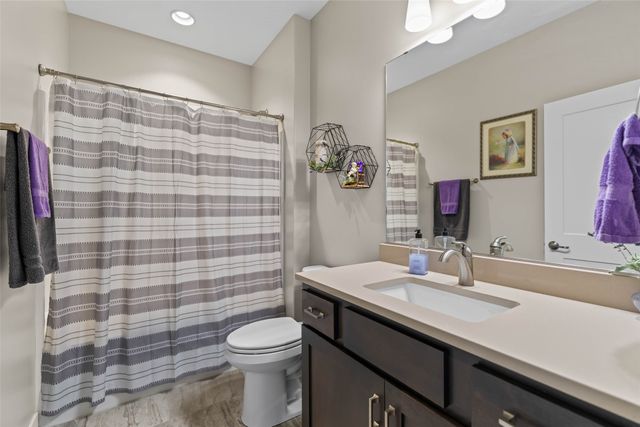 486 Bella Vista Court, Huxley, IA 50124