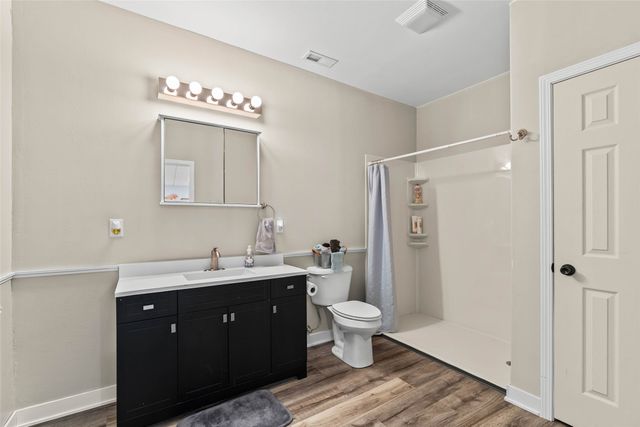 486 Bella Vista Court, Huxley, IA 50124