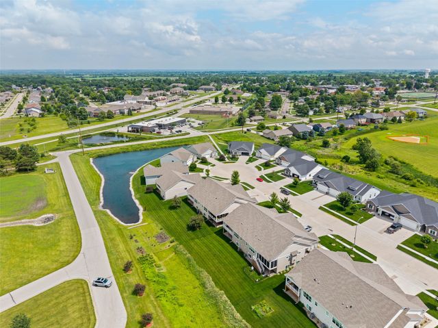 486 Bella Vista Court, Huxley, IA 50124