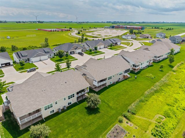 486 Bella Vista Court, Huxley, IA 50124