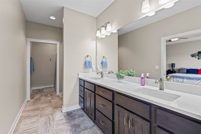 486 Bella Vista Court, Huxley, IA 50124