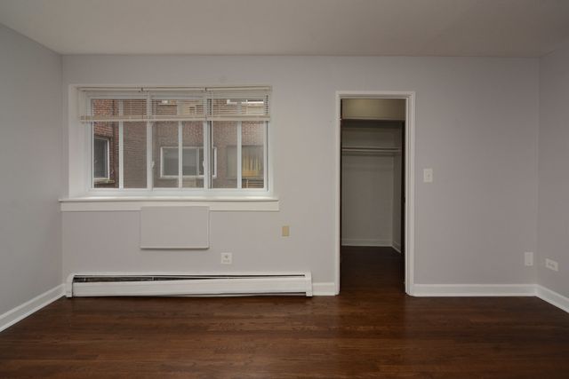1040 W HOLLYWOOD Avenue 320, Chicago, IL 60660