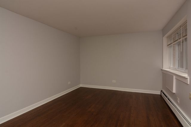 1040 W HOLLYWOOD Avenue 320, Chicago, IL 60660