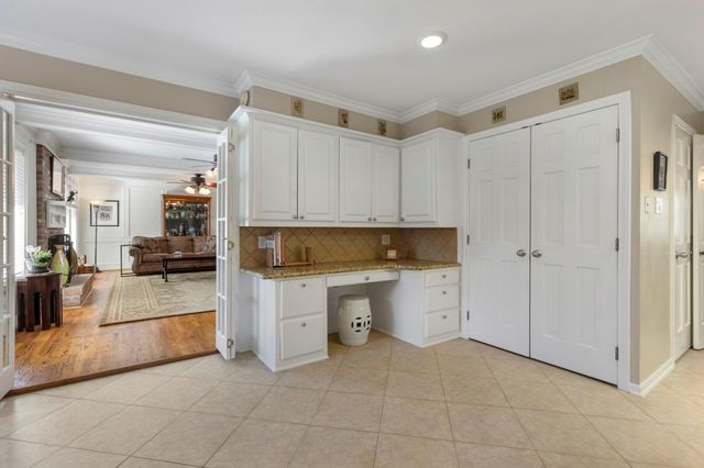 5619 Willow Walk Street, Houston, TX 77069