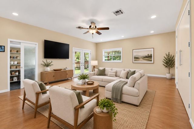 18220 Shepherds Corral, Dripping Springs, TX 78620