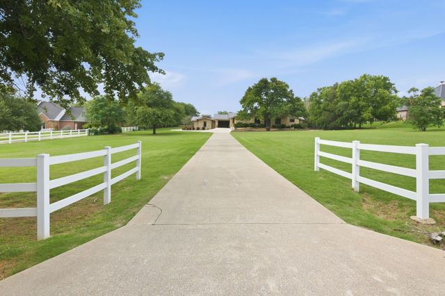 1144 and 1138 Bancroft Road, Keller, TX 76248