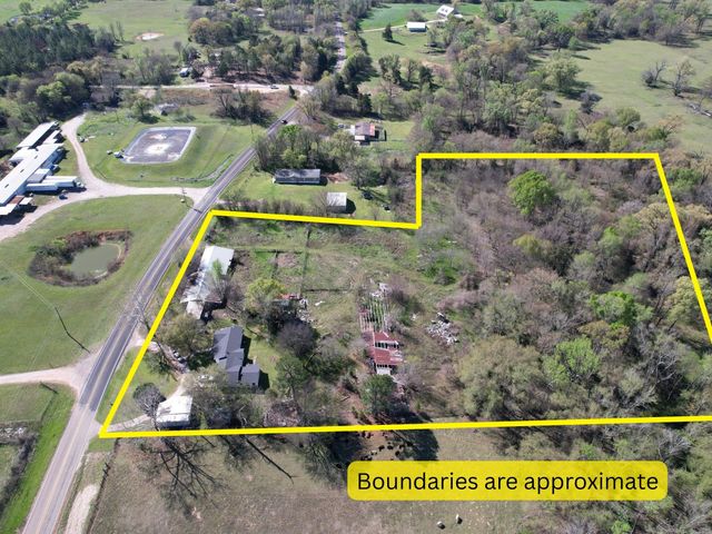 5427 Fm 69, Como, TX 75431