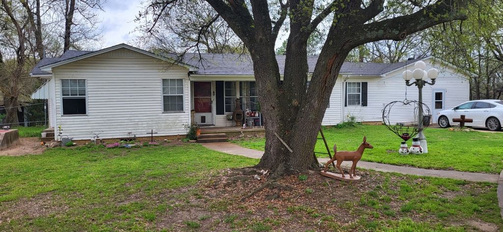 5427 Fm 69, Como, TX 75431