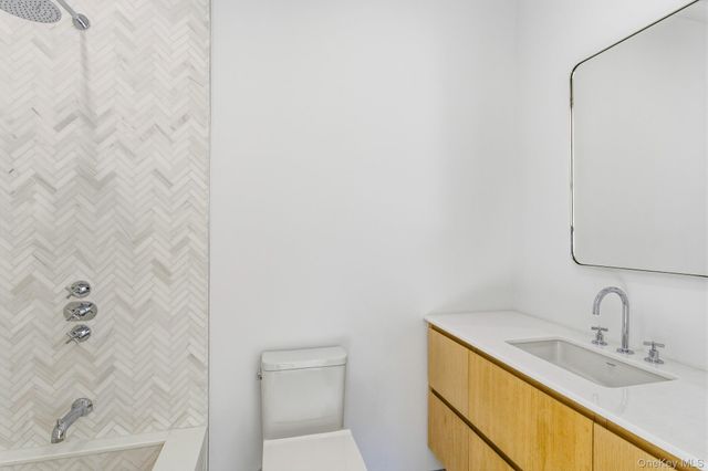 50 Tuckahoe Lane, Southampton, NY 11968