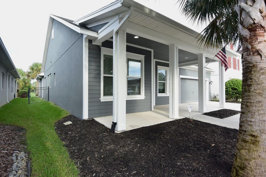 Image 25 of property listing at 14735 CARAVAN AVENUE, Odessa, FL 33556