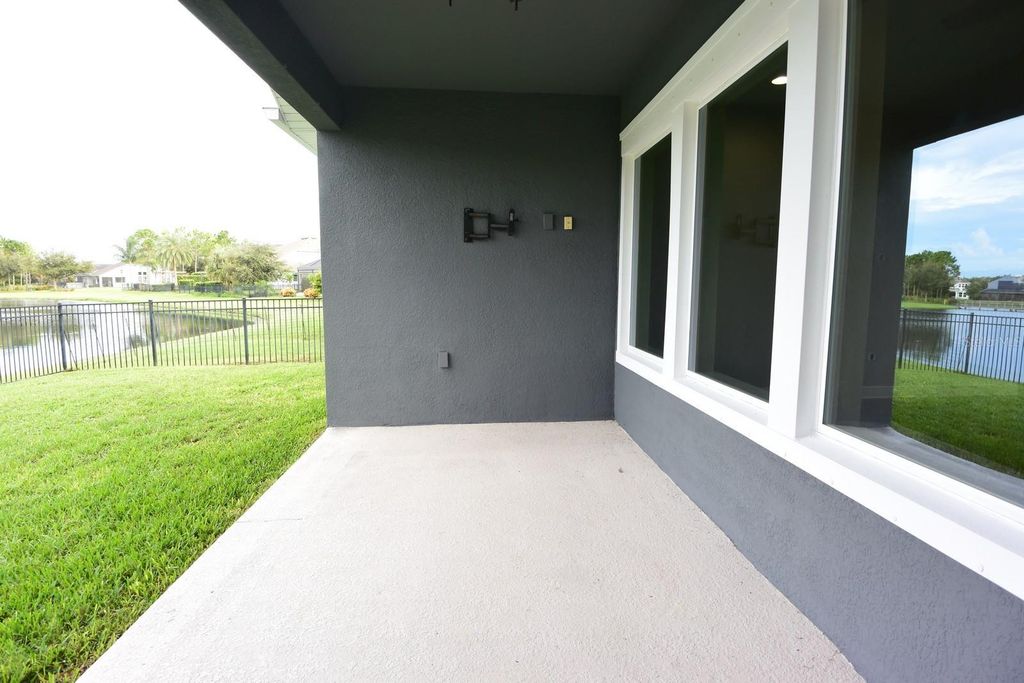 Image 29 of property listing at 14735 CARAVAN AVENUE, Odessa, FL 33556