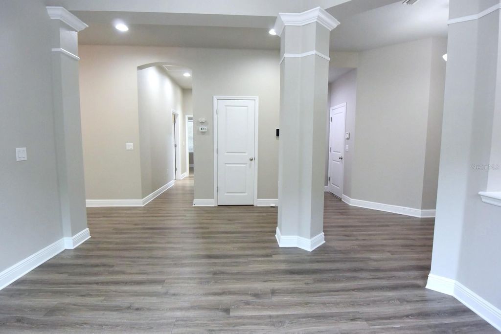 Image 41 of property listing at 14735 CARAVAN AVENUE, Odessa, FL 33556