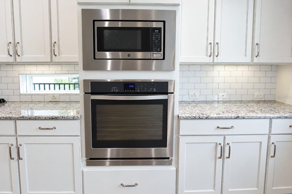Image 7 of property listing at 14735 CARAVAN AVENUE, Odessa, FL 33556
