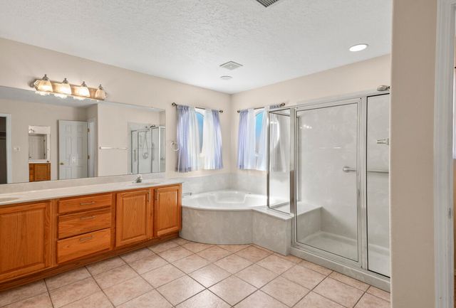 6612 Ladrillo Place NE, Albuquerque, NM 87113