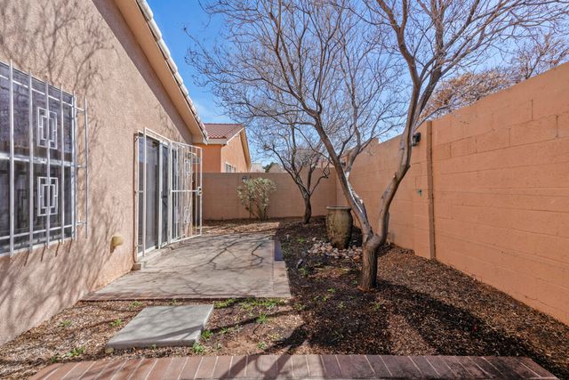 6612 Ladrillo Place NE, Albuquerque, NM 87113