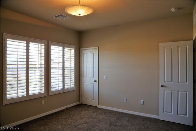 5667 OAK BEND Drive, Las Vegas, NV 89135