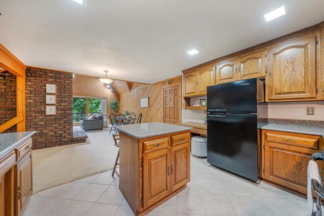 63 CRESTVIEW DRIVE, Hortonville, WI 54844