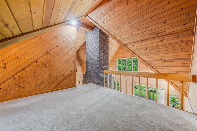 63 CRESTVIEW DRIVE, Hortonville, WI 54844