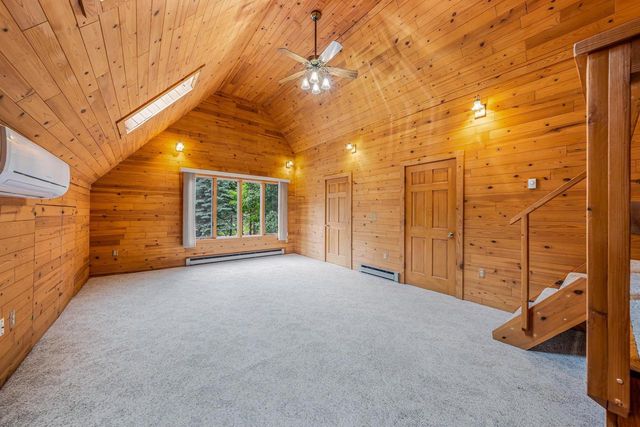 63 CRESTVIEW DRIVE, Hortonville, WI 54844