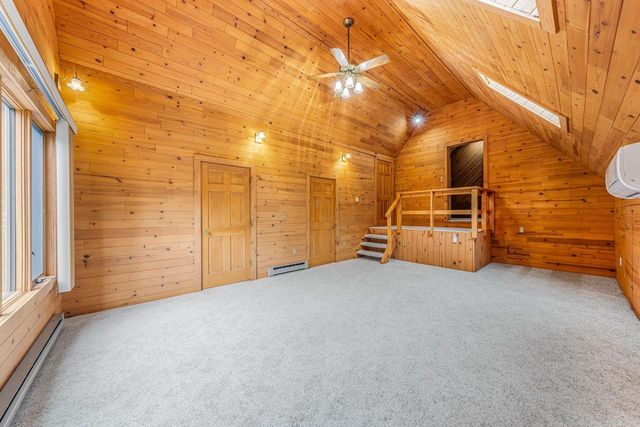 63 CRESTVIEW DRIVE, Hortonville, WI 54844